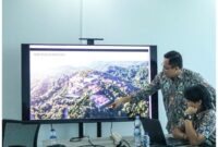 Pemaparan rancangan Site Plan Kawasan Sekolah Rakyat (SR) Nagari Tanjung Alam saat kunjungan kerja Bupati Tanah Datar, Eka Putra ke Kementerian Pekerjaan Umum di Jakarta, Kamis (9/7).(poto: koranpadang.com)