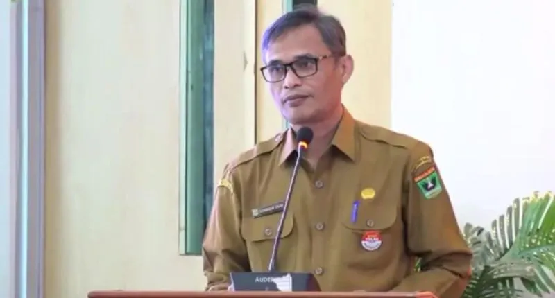 Kepala Biro Pemerintahan dan Otonomi Daerah Setda Provinsi Sumbar, Ezeddin Zain.( poto : padangkita.com).
