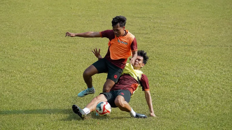 Semen Padang FC latihan perdana untuk menyambut kompetisi Liga 2 musim 2026/2027.( poto : langgam.id)