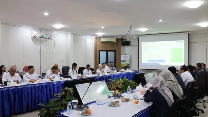 Perum BULOG menerima Kunjungan Kerja Badan Akuntabilitas Keuangan Negara (BAKN) DPR RI beserta rombongan Anggota BAKN DPR RI di Kantor Wilayah BULOG Sumatera Barat.(poto : padangkita.com ).