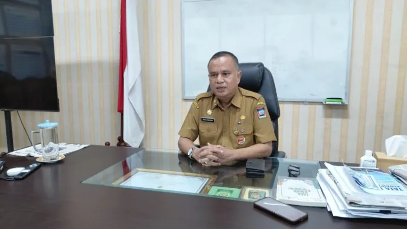 Kepala Kesbangpol Kota Padang, Syahendri Barkah.( poto : padangkita.com)