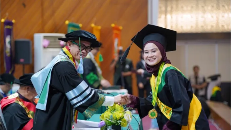 Universitas Andalas (Unand) menggelar prosesi wisuda periode ketiga tahun 2026.( poto: padangkita.com).