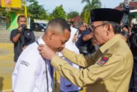 Wakil Wali Kota Padang Maigus Nasir memimpin upacara bendera sekaligus membuka MATAMUDA Tahun Ajaran 2026/2027 MAN 3 Padang.(poto: padangkita.com).