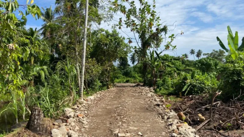 hibah lahan sepanjang 300 meter guna memperluas akses dan mendukung kesejahteraan masyarakat.(poto: padangkita.com ).