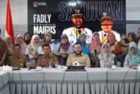 Pemko Padang mewajibkan seluruh rumah tangga memilah sampah pada 2027.(poto: padangkita.com).