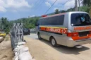 Setelah sempat terputus  ruas Jalan Sitangkai–Tanjung Ampalu di perbatasan Kabupaten Tanah Datar dan Kabupaten Sijunjung kini kembali normal.(poto: padangkita.com).