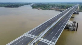 Jembatan Musi V merupakan jembatan bertipe Balanced Cantilever Concrete Box Girder dengan panjang bentang 380 meter.(poto: padangkita.com).