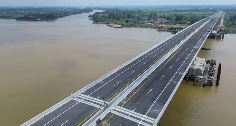 Jembatan Musi V merupakan jembatan bertipe Balanced Cantilever Concrete Box Girder dengan panjang bentang 380 meter.(poto: padangkita.com).