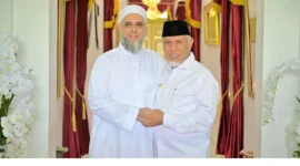 Gubernur Sumbar Mahyeldi Ansharullah bersama ulama dan pakar syariah asal Suriah, Syekh Abdul Al-Razzaq An-Najm.(poto: padangkita.com).