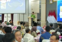 Gubernur Sumbar Mahyeldi Ansharullah saat membuka Entry Meeting Penilaian Maladministrasi Penyelenggaraan Pelayanan Publik Tahun 2026 yang diselenggarakan Ombudsman Republik Indonesia di Auditorium Gubernur Sumbar, Kamis (23/7/2026).(poto: padangkita.com).