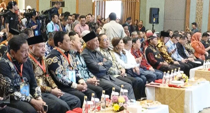 Gubernur Sumatera Barat (Sumbar), Mahyeldi Ansharullah menghadiri Rapat Kerja Asosiasi Pemerintahan Provinsi Seluruh Indonesia (APPSI) yang digelar di NTB.(Poto: padangkita.com).
