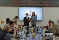 Wali Kota Padang, Fadly Amran, memimpin langsung delegasi saat bertemu dengan jajaran pimpinan Foshan Polytechnic di Tiongkok.( poto: koranpadang.com)