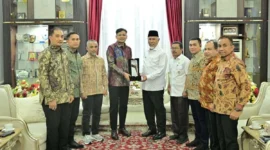 PTPN IV PalmCo memperkuat sinergi kelembagaan dengan Pemprov Sumbar guna mendorong pertumbuhan ekonomi daerah dan menjaga iklim perkebunan.(poto: radarsumbar.com).