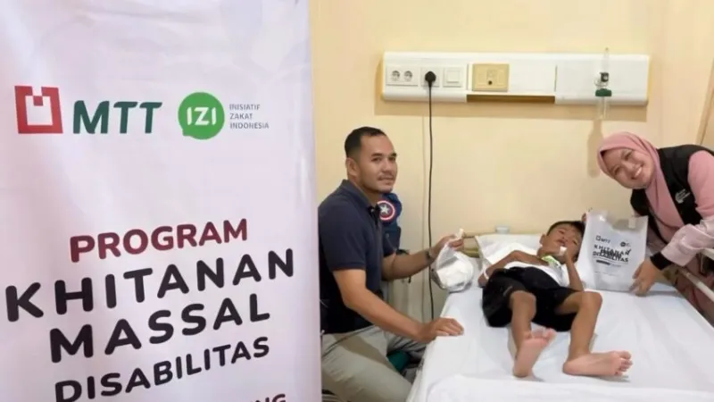 Program Khitan Massal Disabilitas Tahun 2026 yang berlangsung di Rumah Sakit Islam Siti Rahmah.(poto: padangkita.com).