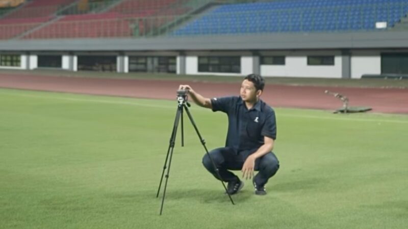 Manajemen Semen Padang FC bersama operator kompetisi iLeague melakukan inspeksi Stadion Patriot Candrabhaga, Bekasi, Selasa (7/7/2026),( poto:  radarsumbar.com)