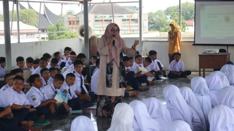 SMP Negeri 2 Padang menggelar Masa Pengenalan Lingkungan Sekolah (MPLS) Tahun Ajaran 2026/2027.(poto: padangkita.com).
