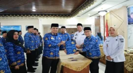 Ketua Dewan Pengurus KORPRI Provinsi Sumatera Barat Andri Yulika resmi memimpin prosesi pelantikan KORPRI Kota Pariaman untuk masa bakti 2024–2029.(poto: radarsumbar.com).