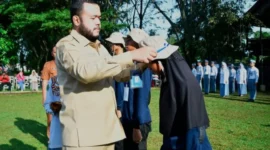 Wali Kota Fadly Amran saat membuka kegiatan Pendidikan Siswa Takhassus (Diksista) MAN 3 Padang Tahun Ajaran 2026/2027.(poto : padangkita.com).