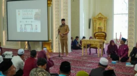 Wali Kota Padang Fadly Amran menghadiri Tabligh Akbar dan Tasyakuran Jamaah Haji Kota Padang Tahun 2026, yang diadakan oleh Kantor Kementerian Haji dan Umrah Kota Padang.(poto: padangkita.com).