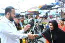 Wali Kota Padang, Fadly Amran, meninjau progres revitalisasi Pasar Raya Padang.(poto: padangkita.com).