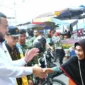 Wali Kota Padang, Fadly Amran, meninjau progres revitalisasi Pasar Raya Padang.(poto: padangkita.com).