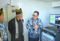 Wali Kota Pariaman Yota Balad dan Gubernur Sumbar Mahyeldi Ansharullah.( poto : padangkita.com)