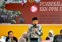 Maigus Nasir, hadir sebagai pemateri utama dalam acara Pembekalan Mahasiswa Kuliah Kerja Nyata-Pembelajaran dan Pemberdayaan Masyarakat (KKN-PPM) Universitas Ekasakti (Unes) Tahun 2026.(poto: padangkita.com).