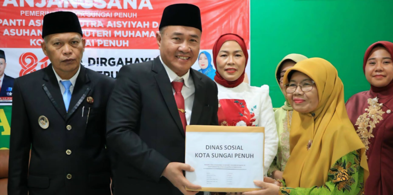 Wali Kota Sungai Penuh Alfin memimpin langsung anjangsana Pemkot Sungai Penuh ke Panti Asuhan Aisyiyah pada Sabtu (15/8/2026).(poto: istimewa).