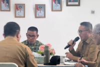 Wali Kota Sungai Penuh Alfin memimpin langsung rapat evaluasi Tim Terpadu Penertiban dan Penataan Pedagang di Rumah Dinas Wali Kota pada Selasa (11/8/2026).(poto: istimewa).
