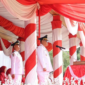Wali Kota Sungai Penuh, Alfin, S.H., memimpin langsung jalannya pengibaran bendera selaku Inspektur Upacara.(poto: oegopost.id).