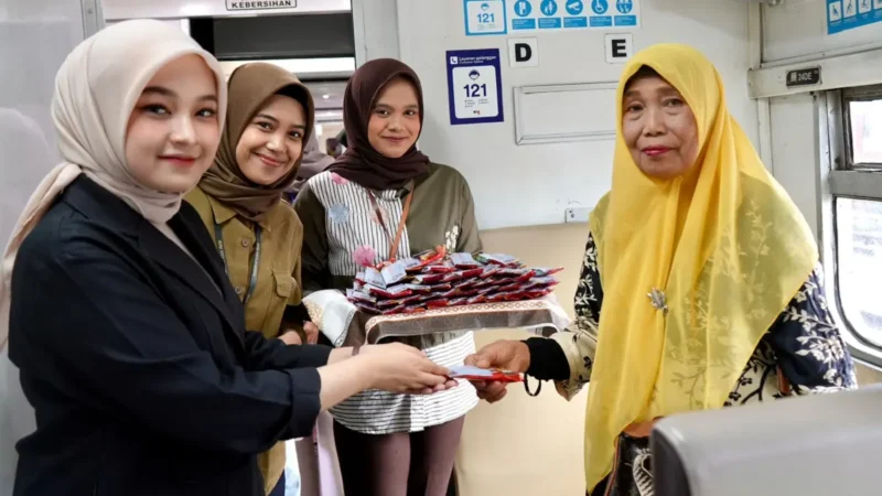 PT Kereta Api Indonesia Divisi Regional II Sumatera Barat merayakan momen puncak Hari Jadi Kota Padang ke-357.(poto: radarsumbar.com).