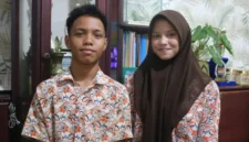 Dua atlet pelajar dari SMP Negeri 25 Padang, Veodri Ugraha Marvi dan Cinta Early.(poto: padangkita.com).