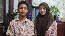 Dua atlet pelajar dari SMP Negeri 25 Padang, Veodri Ugraha Marvi dan Cinta Early.(poto: padangkita.com).