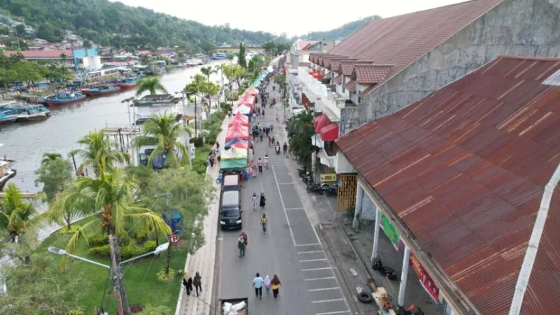 Suasana Bazzar UMKM di Batang Arau.(poto: padangkita.com).