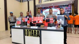Kasat Narkoba Polres Lombok Utara AKP I Nyoman Diana Mahardika menyampaikan temuan ini langsung dalam konferensi pers pada Selasa (18/8/2026).(poto: radarntb.com).