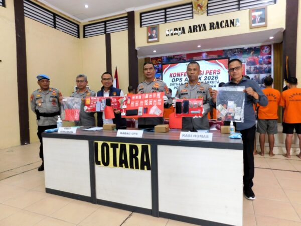 Kasat Narkoba Polres Lombok Utara AKP I Nyoman Diana Mahardika menyampaikan temuan ini langsung dalam konferensi pers pada Selasa (18/8/2026).(poto: radarntb.com).