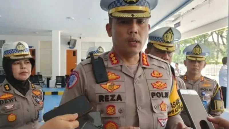 Direktur Lalu Lintas Polda Sumatera Barat Kombes Pol H.M. Reza Chairul Akbar Sidiq.(poto: radarsumbar.com).