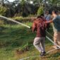 Manajer Kebun Lagan PTPN IV Regional IV, Fadly Wahyudi, memimpin langsung pelaksanaan program mitigasi ini pada minggu pertama Agustus 2026.(poto: istimewa).