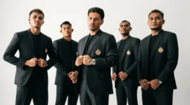 Pemain Semen Padang FC, Stefano Lilipaly (di tengah) dalam sesi foto tim.(poto: padangkita.com).