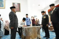 Bupati Tanah Datar Eka Putra memimpin agenda pelantikan pejabat tanah datar di Gedung Indojolito Batusangkar pada Kamis (30/7/2026).(poto: kabarsumbar.com).