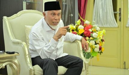 Penghargaan Pemprov Sumbar paruh kedua 2026 mengalir deras. Gubernur Mahyeldi tegaskan apresiasi menjadi bahan evaluasi untuk pelayanan publik.