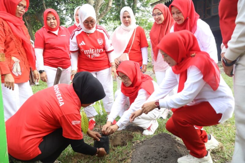 Kegiatan DWP Provinsi Jambi di Pendopo Kantor Gubernur Jambi pada Selasa (11/8/2026).(poto: istimewa)