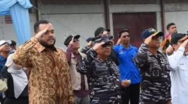 Wali Kota Padang, Fadly Amran, menghadiri pelepasan Kapal Republik Indonesia (KRI) Teluk Kendari-518, di Dermaga IV Pelabuhan Teluk Bayur.(poto: padangkita.com).