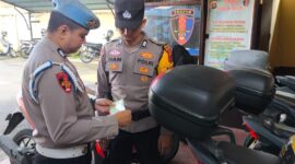 Seksi Profesi dan Pengamanan Polres Padang Panjang menggelar inspeksi mendadak demi mendukung program pemberantasan judi online polri pada Kamis pagi.(poto: infosumbar.net).