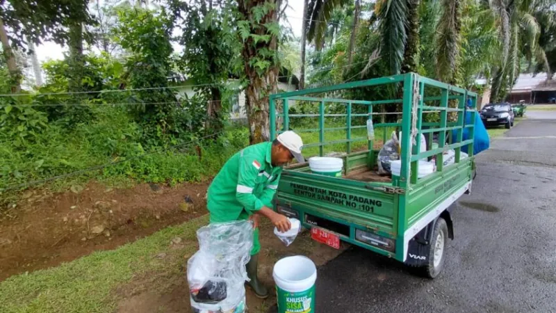 Petuga pilah kota Padang.(poto: padangkita.com).