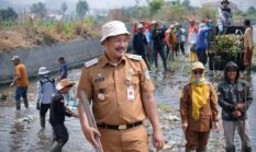 Aksi Bersih Sungai Siulak Mukai Kerinci Wujudkan Semangat Kemerdekaan RI