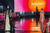 karya desainer kebanggaan Kota Padang, Fomalhaut Zamel, tampil memukau sebagai koleksi penutup pamungkas Padang Fashion Summit 2026.(poto: padangkita.com).