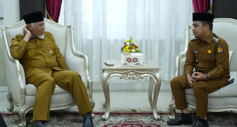 Gubernur Sumatera Barat (Sumbar), Mahyeldi Ansharullah, menerima usulan  Pemerintah Kota (Pemko) Solok untuk menjadi tuan rumah pembukaan Pekan  Olahraga Provinsi (Porprov) Sumbar 2026.(poto: padangkita.com).