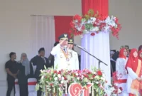 Mahyeldi Ansharullah bersama jajaran Forkopimda mengikuti Upacara Peringatan HUT ke-81 Kemerdekaan Republik Indonesia di Halaman Istana Gubernur Sumatera Barat, Senin (17/8/2026).(poto: padangkita.com).