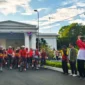 Gubernur Sumbar Mahyeldi Ansharullah melepas peserta Merdeka Bike 81 Km dalam rangka menyambut Hari Ulang Tahun (HUT) ke-81 Kemerdekaan Republik Indonesia.(poto: padangkita.com).